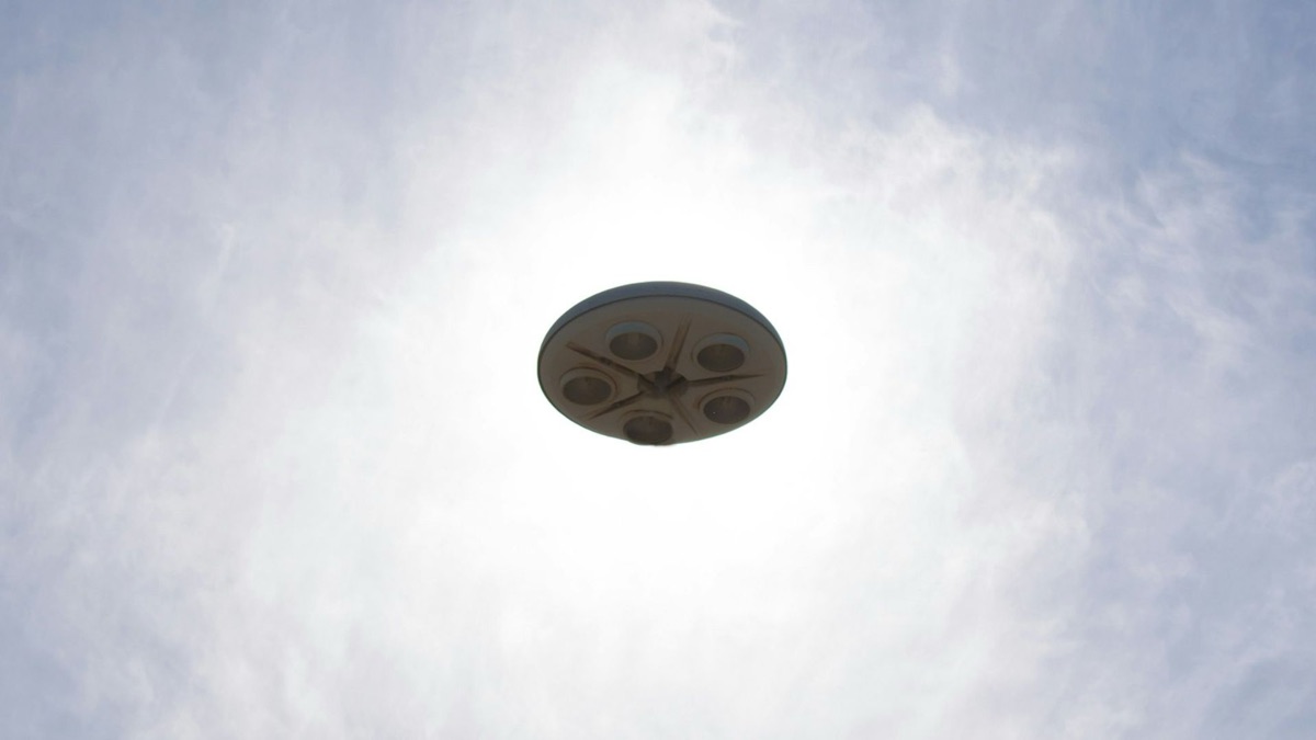 5 UFO Sightings We're Still Baffled By