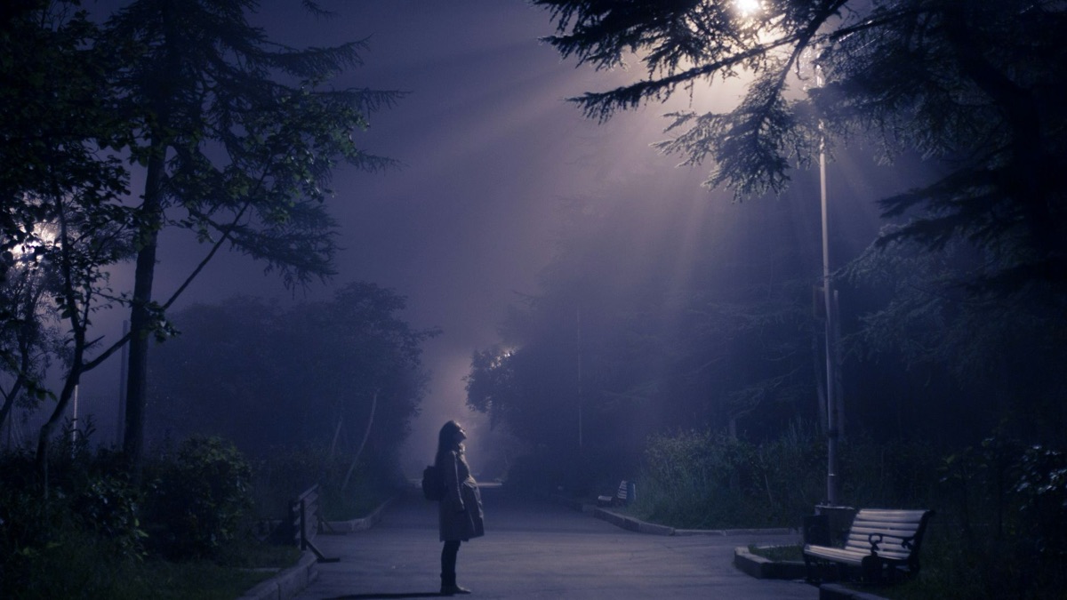 5 UFO Sightings We're Still Baffled By